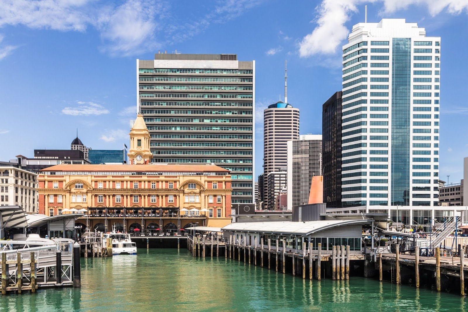 Auckland’s Harsh Climate: How Powder-Coated Facades Break Down Over Time